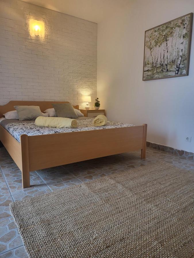 Apartmaniinprimosten Exterior photo